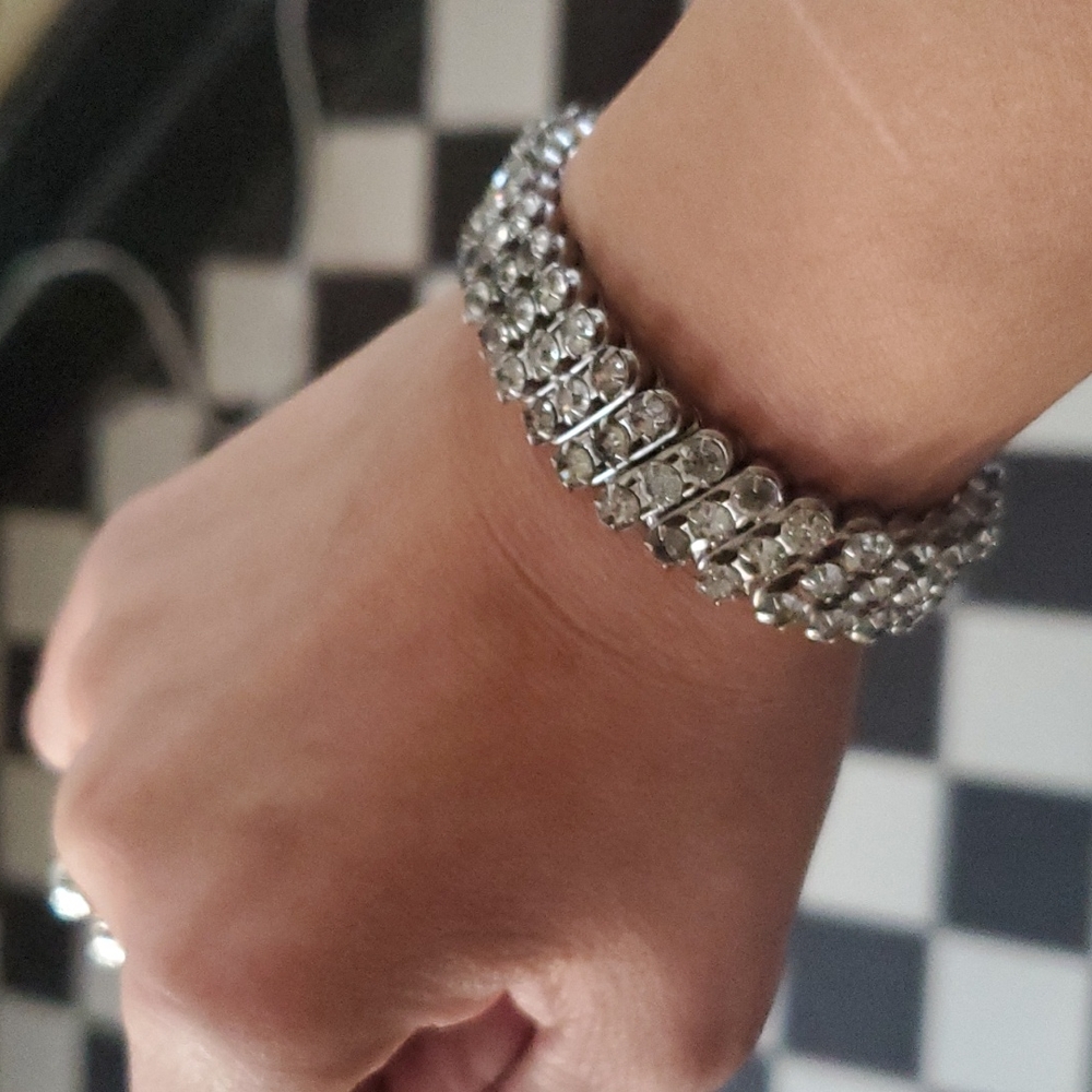 1950s rhinesone elastic bracelet
